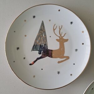 Limited Edition Holiday Better Homes & Gardens Reindeer 8-inch Plate